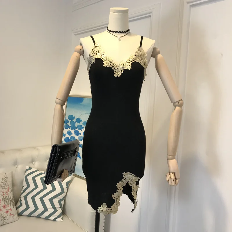 

Женское вечернее платье средней длины, с длинным рукавом