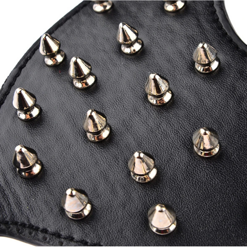 Поводок для собак с шипами заклепками из искусственной кожи шлейка больших