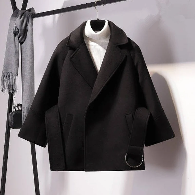 Женская осенне-зимняя куртка однотонная повседневная женская с поясом