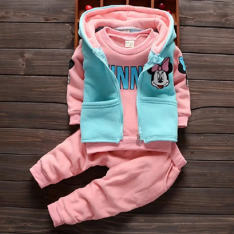 pink Комплекты одежды из толстого плюша для маленьких девочек зимняя детская одежда 4 цвета толстовки с капюшоном с Минни брюки с жилеткой 3 шт. детская одежда - Цвет: pink