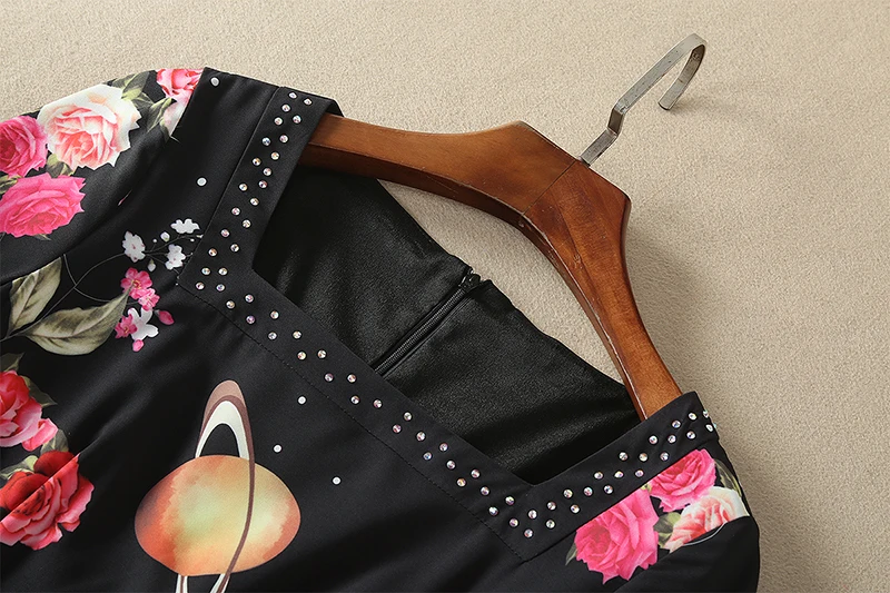 Женское платье с длинным рукавом длинное квадратным вырезом юбкой годе принтом в