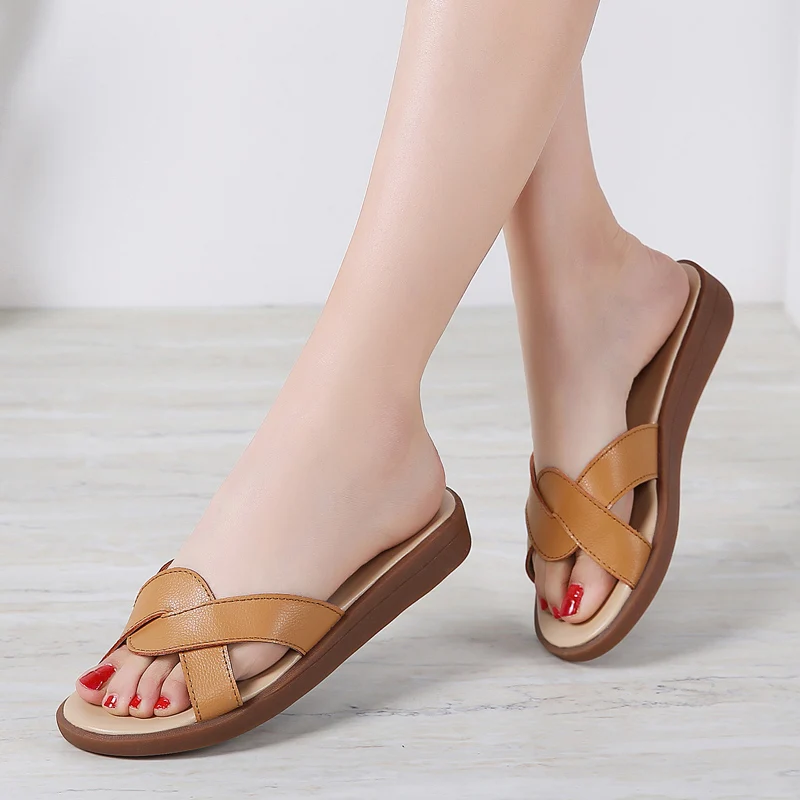 

Fashionable Women Slippers Retro Women Flat Shoes Solid Color Fashion Women Shoes Home Comfortable Women Slides