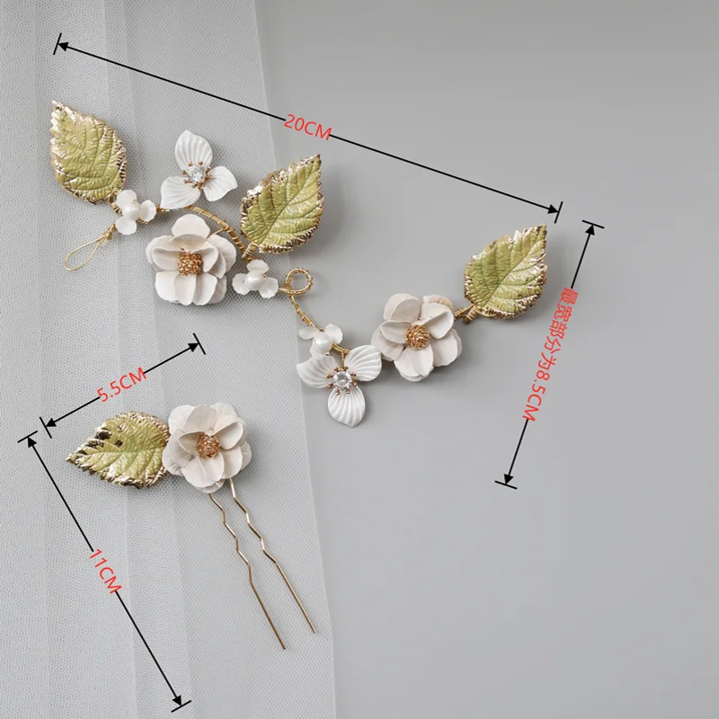 Заколка для волос женская с цветами и зелеными листьями ручная роспись