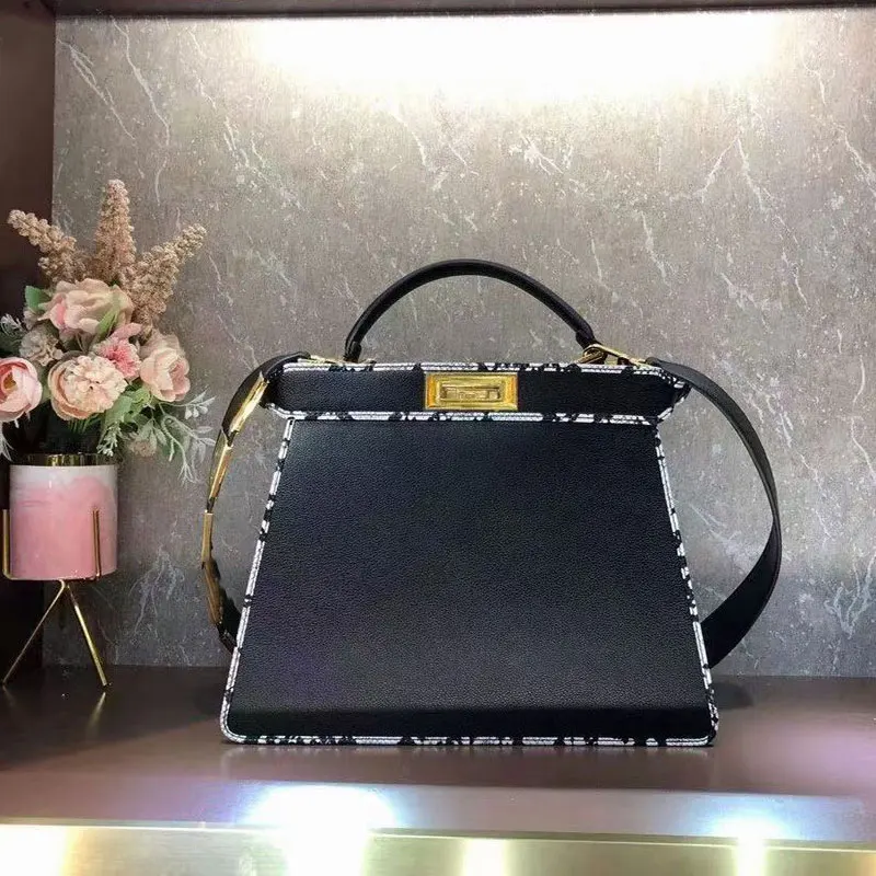 

High-end luxury leather hit color snake print large-capacity handbags women's new messenger bag design shoulder bag shopping bag