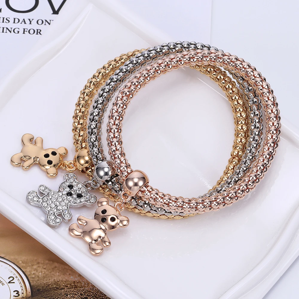 Женский браслет с подвесками в виде медведя разноцветный разноцветными