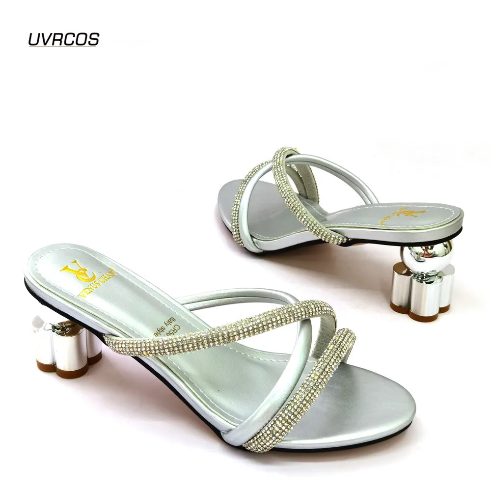 

Latest Design African Women Shoes Decorated with Rhinestone Wedding Shoes for Women Bride Pump Heels Ladies Shoes and Sandals