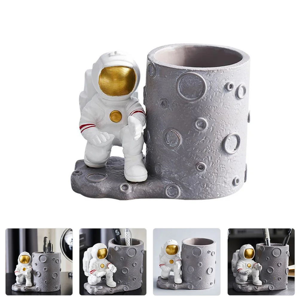 

1Pc Resin Astronaut Pen Holder Students Pen Holder Creative Table Decoration