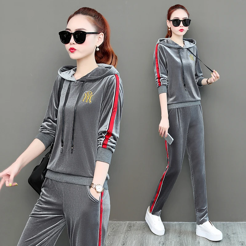Бархатный спортивный костюм для женщин 2019 Женский Большой размер с капюшоном