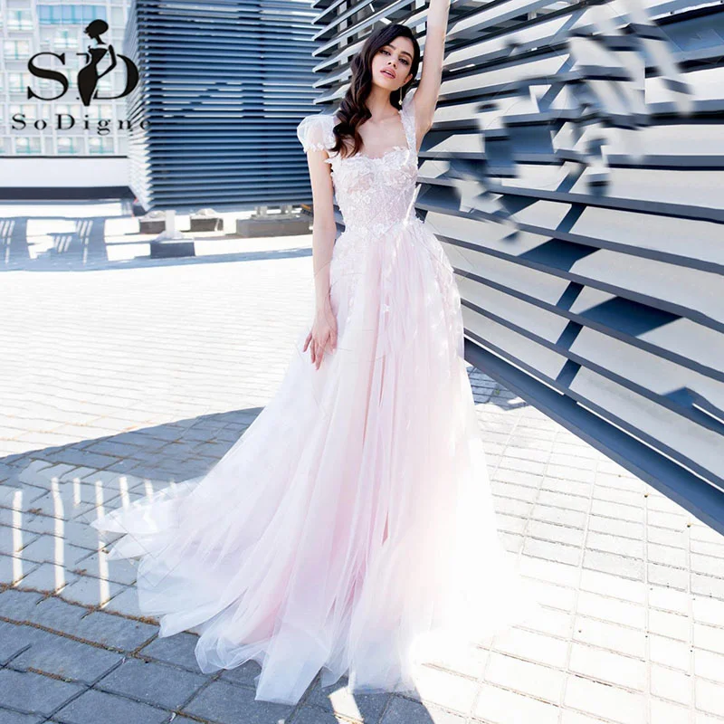 Купи SoDigne Pink Sexy Wedding Dresses Lace Appliques A-line Short Sleeves Wedding Gowns Plus Size Princess Bridal Dress за 5,215 рублей в магазине AliExpress