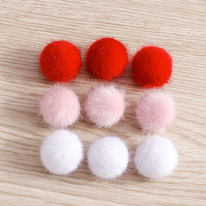 

10pcs/lot 20*22mm Plush Fur Ball Beads Charms DIY Pompom Beads Pendant for Necklace Bracelet Earrings Jewelry Making Findings
