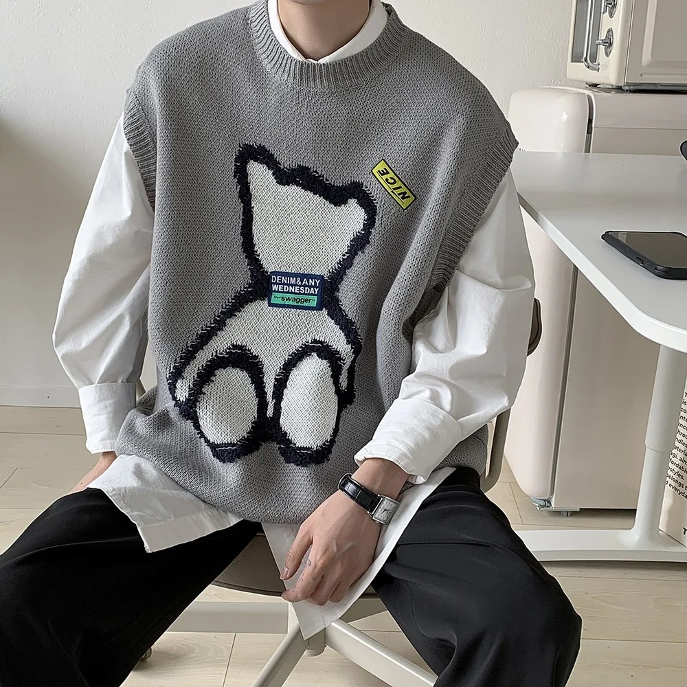 

Korean Sweater Vest Men Youth Teen Sleeveless Sweater Knitted Shirts Bear Pattern Streetwear Clothes Cashmere Sweaters Men Tops