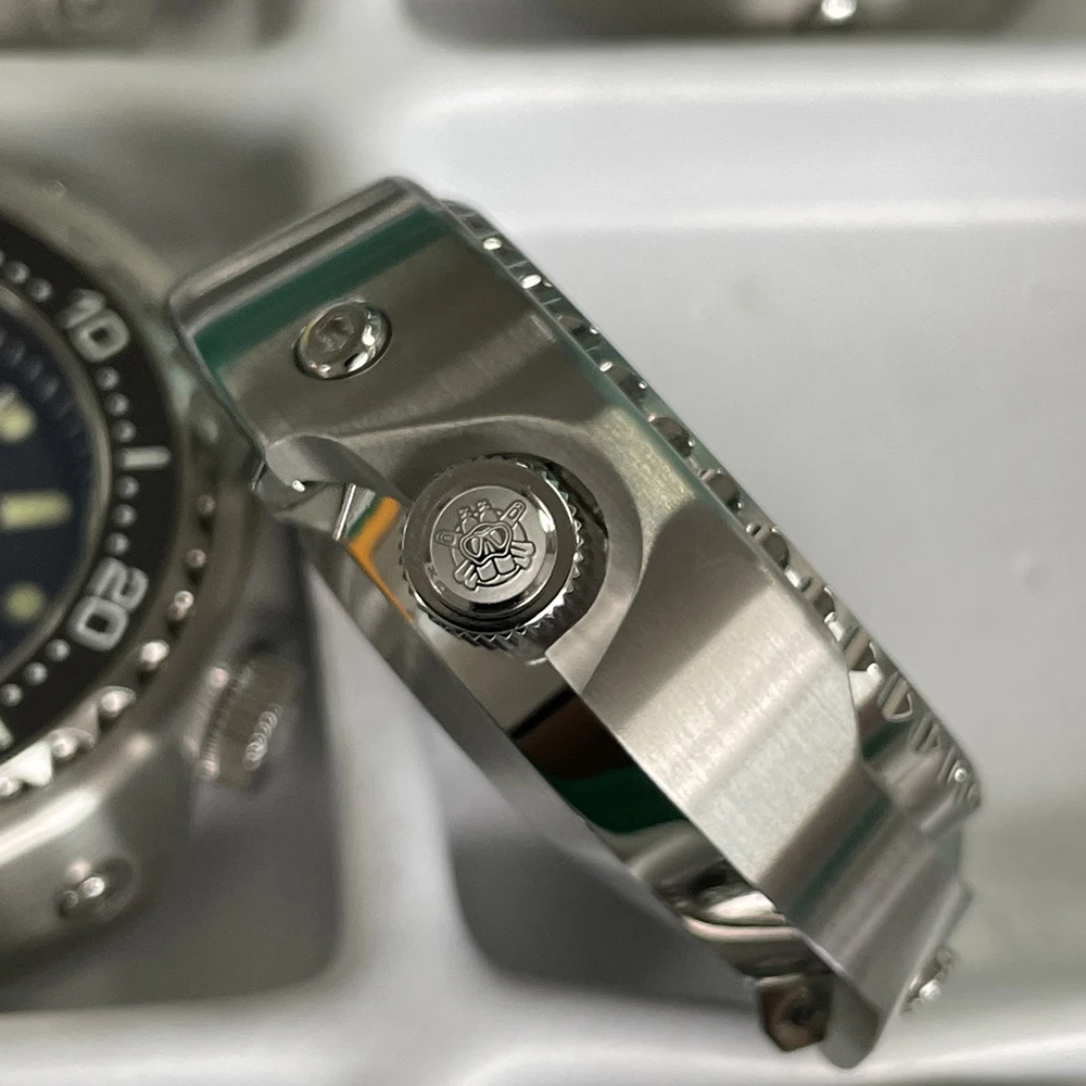 للبيع Steel454 SD1978 وصول جديد كبير الحجم 53.6 مللي متر حاوية من الفولاذ المقاوم للصدأ 1000 متر مقاوم للماء NH35 التلقائي التونة الغوص ساعة