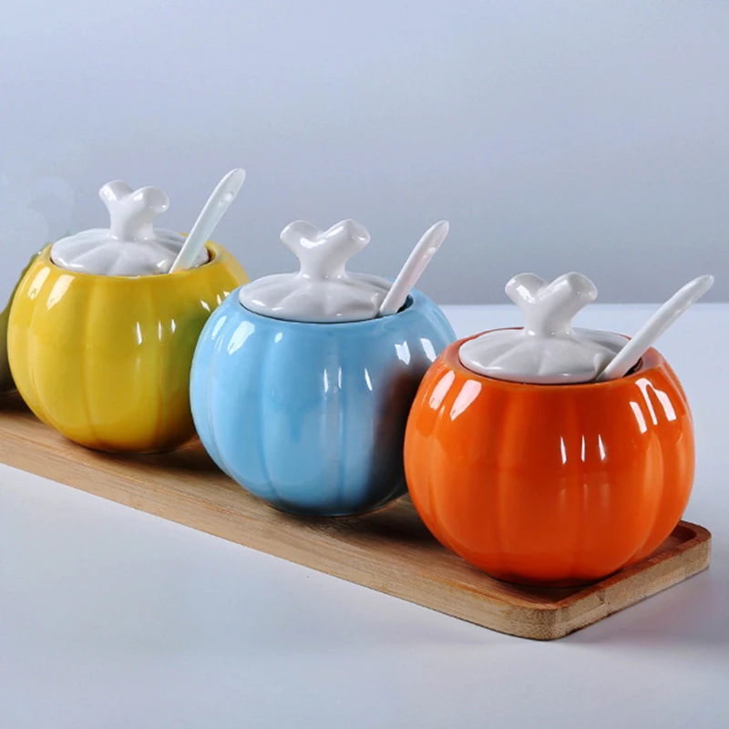 

Seasoning Jar Set Salt Creative Pepper Ceramic Accessories Spice Jars with Spoon Household Azucarero Kitchen Supplies DG50TW