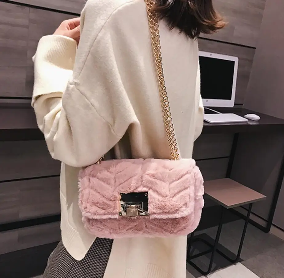 

2020 Winter Fashion New Flap Crossbody bag High Quality Soft Plush Women's Designer Handbag Lock Chain Shoulder Messenger Bag#50
