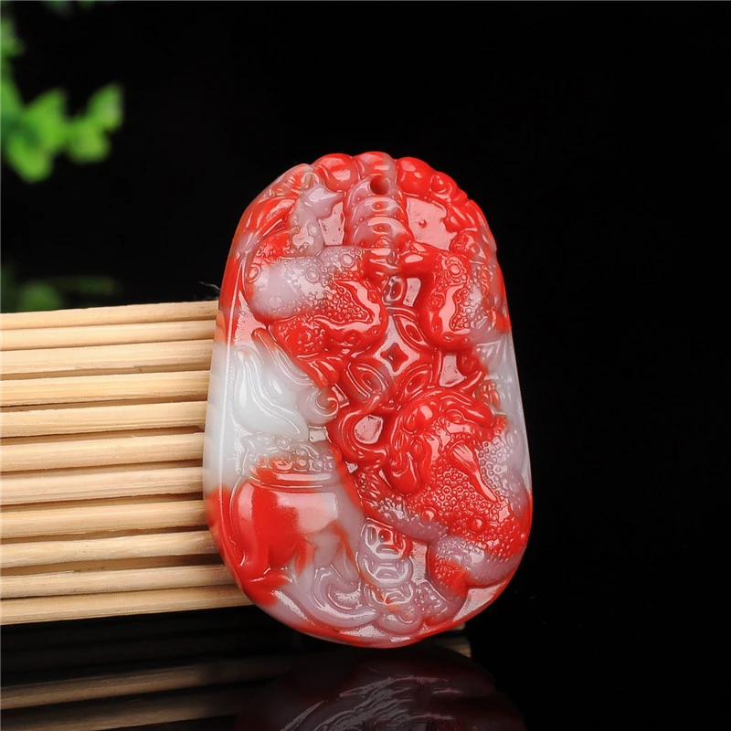 

Natural Chicken Blood Hand Carved Golden Toad Jade Pendant Fashion Jewelry Men's and Women's Three Legged Golden Toad Necklace