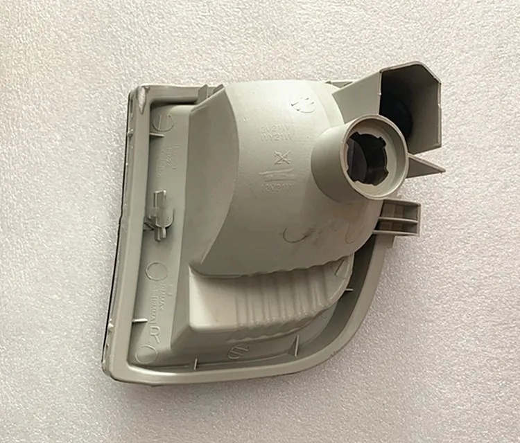 

Osmrk Front bumper light Front fog lamp with turn signal for 2001-03