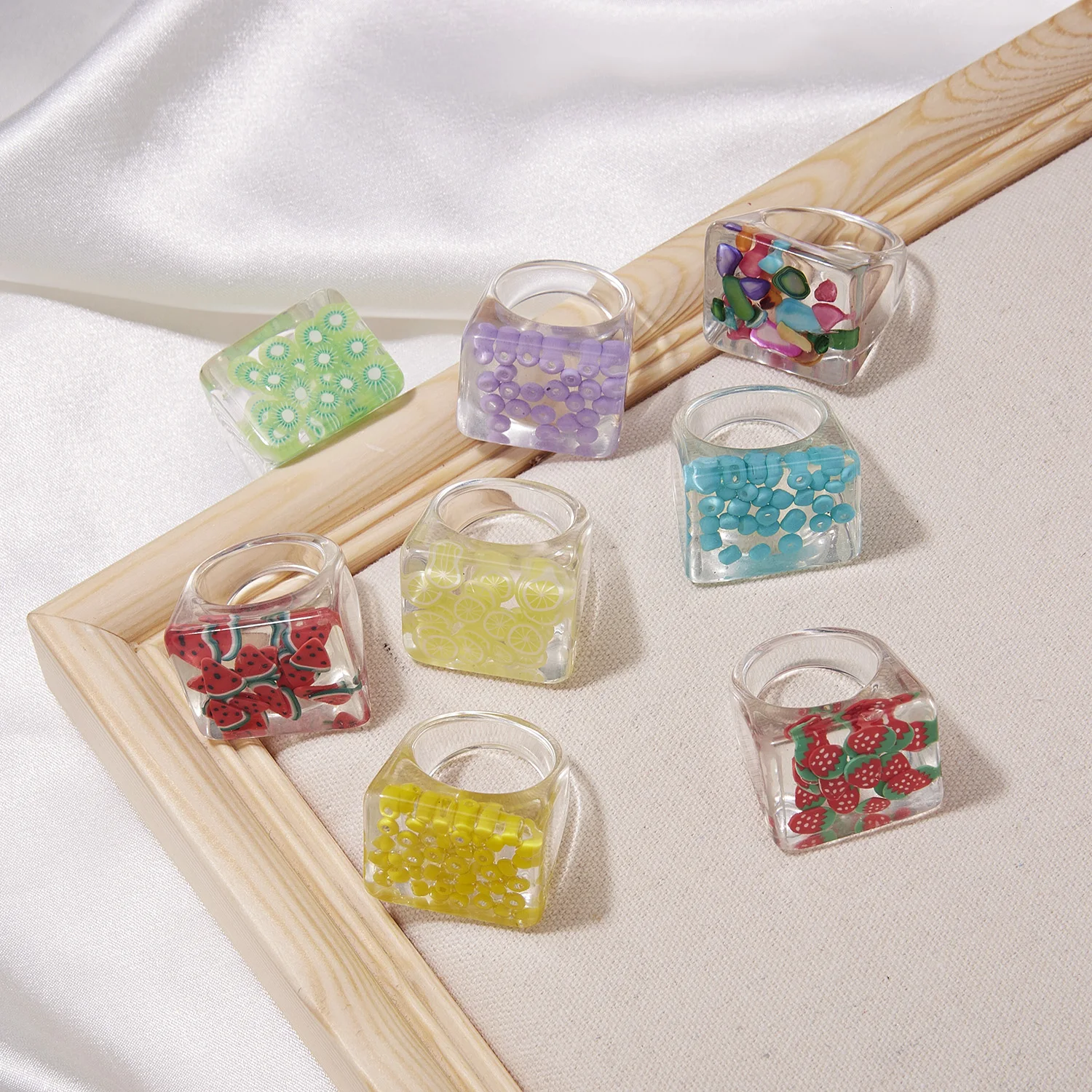 

2021 Hot Sale Korea Transparent Geometric Square Rings for Women Girls Colorful Fruit Pattern Acrylic Resin Ring Jewelry Gifts
