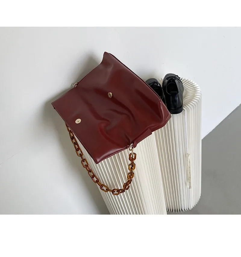 

2020 Autumn New Simple Fashion Large Capacity Distressed Chain Female Messenger Single Shoulder Large Capacity Bag satchels
