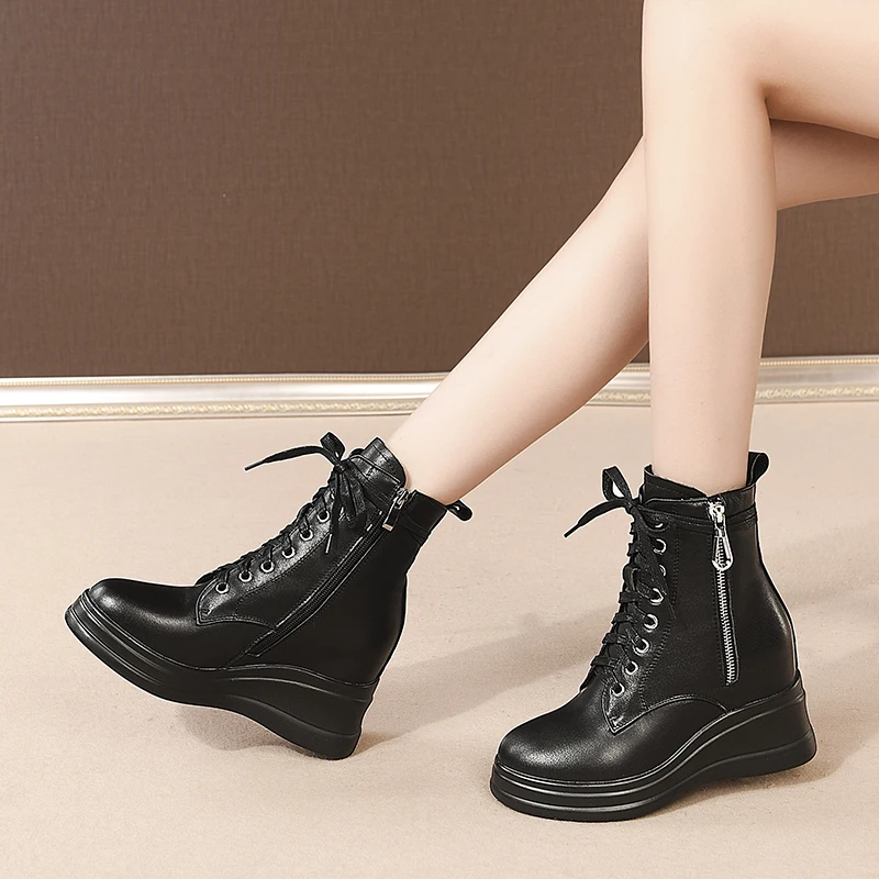 

2020 Japan South Korea New winter ankle Women boots Genuine leather 8cm wedges Fashion boots black Women shoes Waterproof Taiwan