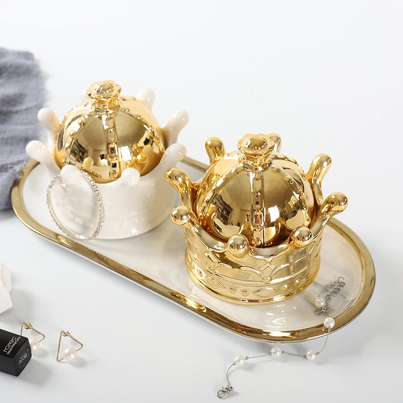 

Crown Jewelry Ceramic Organizer Mini Candle Jars with Lid Ashtray Rings Organizer Sugar Cans Diamond Candy Box Cotton Swab Box