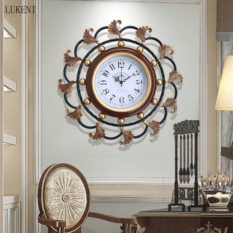 

American Creative Wall Clock Mute Fashion Light Luxury Art Retro Home Bedroom Wall Decoration Living Room Wall Clock