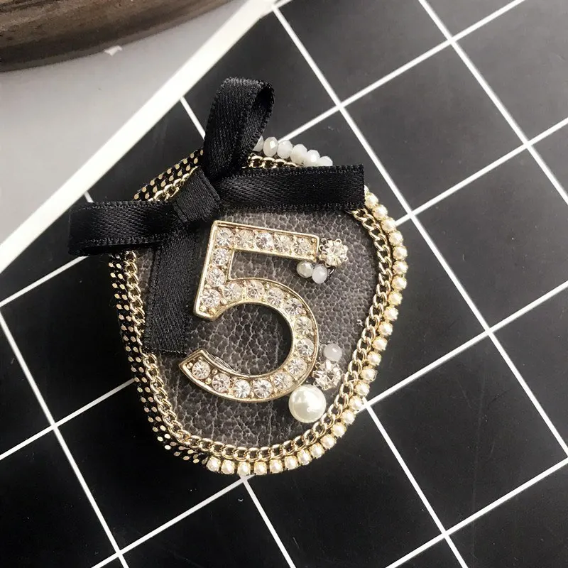 Винтажная маленькая брошь с номером 5 значок из водного меха тканевая булавка для