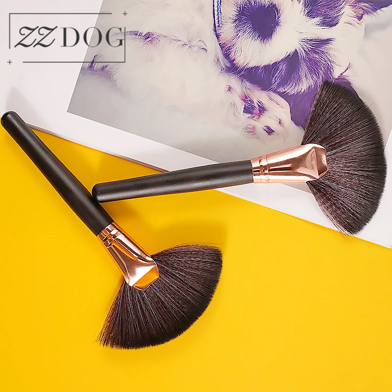 

ZZDOG 1Pcs Professional Fan-Shape Makeup Brush Powder Contour Highlight Bronzer Shadow Cosmetics Beauty Tools Wooden Handle
