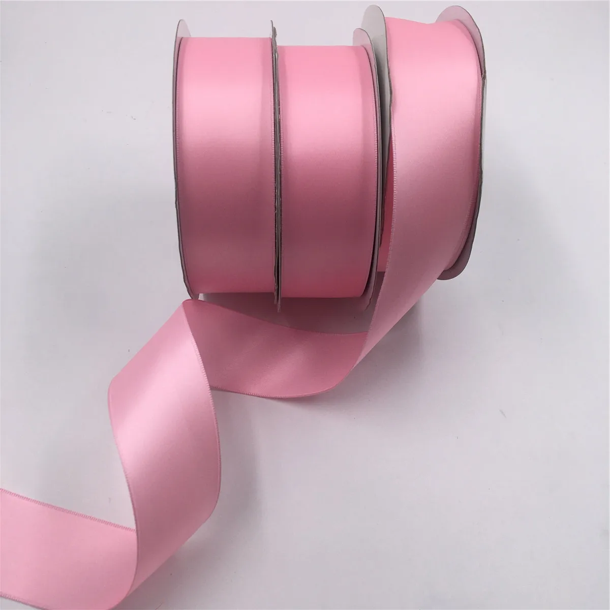 38 мм 25 ярдов с проводным краем Рождественская атласная лента для праздничного