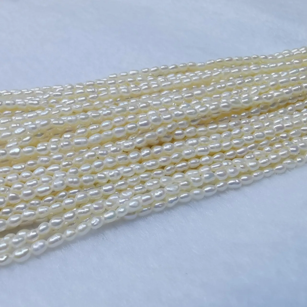 

Freshwater Pearl necklace Round shape with Size 2-2.5mm perfect luster for Jewelry DIY loose pearl strands