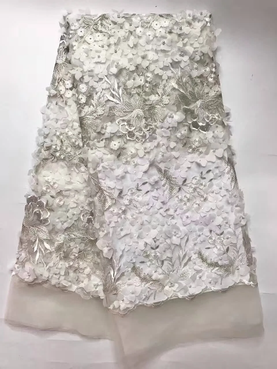 

Французская нигерийская кружевная ткань высокого качества, новейшая белая кружевная ткань для платья, вышитая сетчатая ткань с бусинами