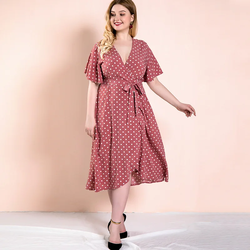 Женское длинное платье в горошек повседневное свободное крупный розовый с