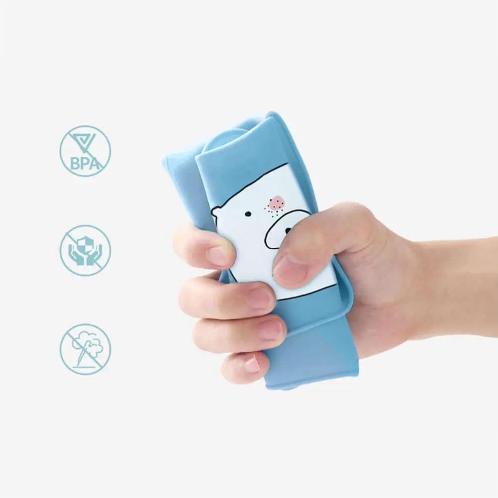 

Baby Eating Bib Silicone Waterproof Stereo Saliva Pocket Washable Silicone Waterproof Stereo Saliva Pocket