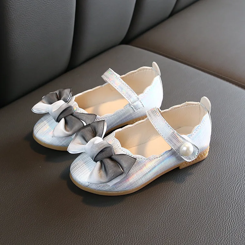 Удобная детская кожаная обувь для девочек модная принцессы на плоской подошве