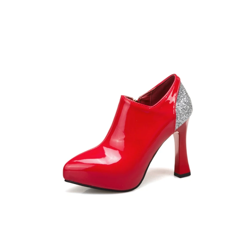 Туфли-лодочки на платформе и высоком каблуке с острым носком