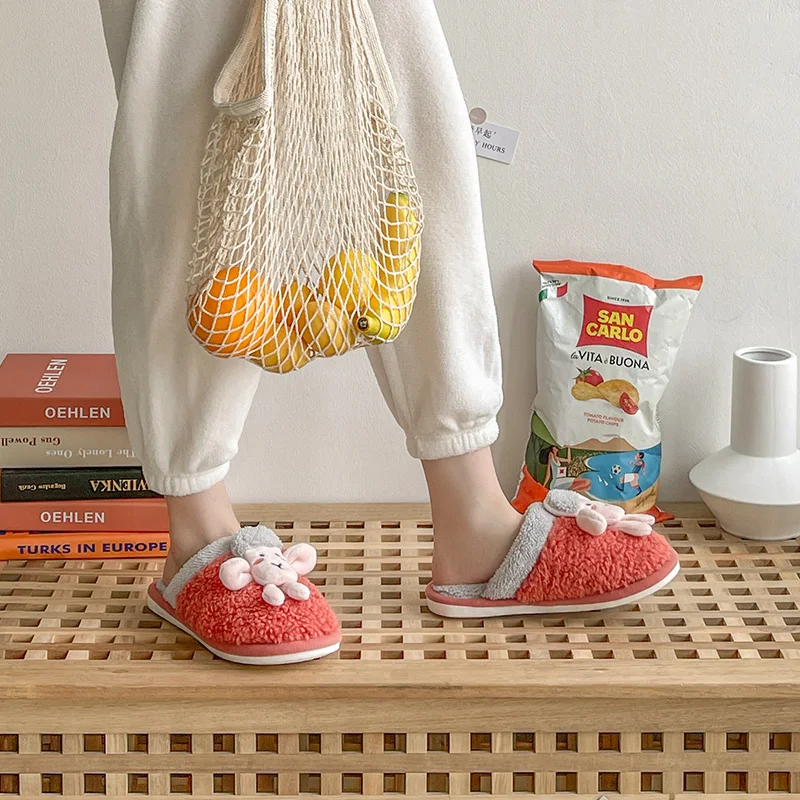 

Plush Slippers Female Household Cute Winter Non-slip Indoor Home Cartoon Thick-soled Cotton Slippers Christmas Cotton Shoes Men