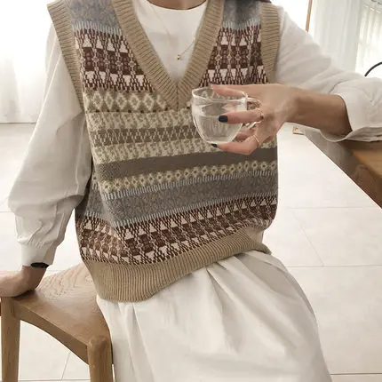 Vintage Women's Sweaters Vest 2021 Autumn Casual V-Neck Wool Sleeveless Knitted Female Loose Sweater Pullover oversize | Женская