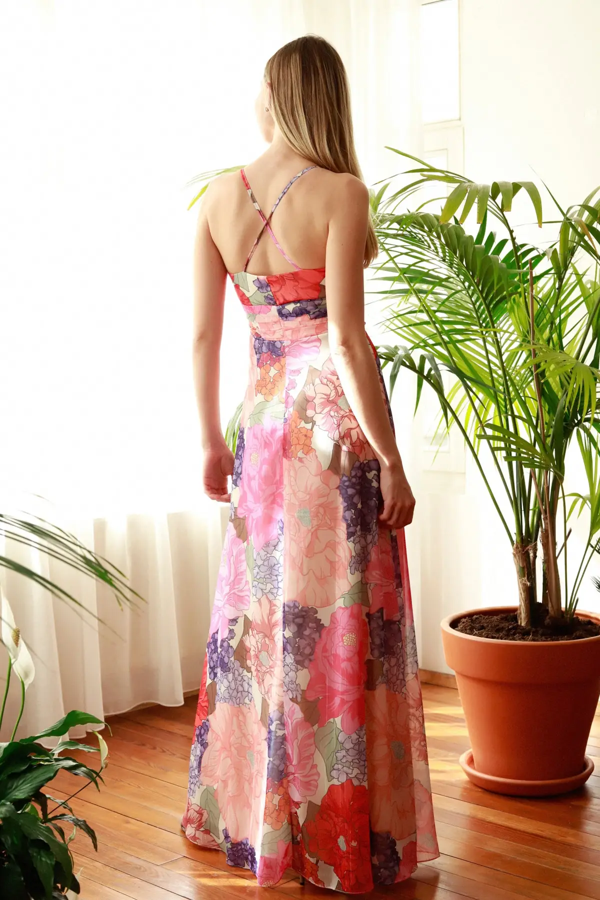 

Trendyol flower Pattern Evening Dresses & Prom Gown TPRSS20AE0285
