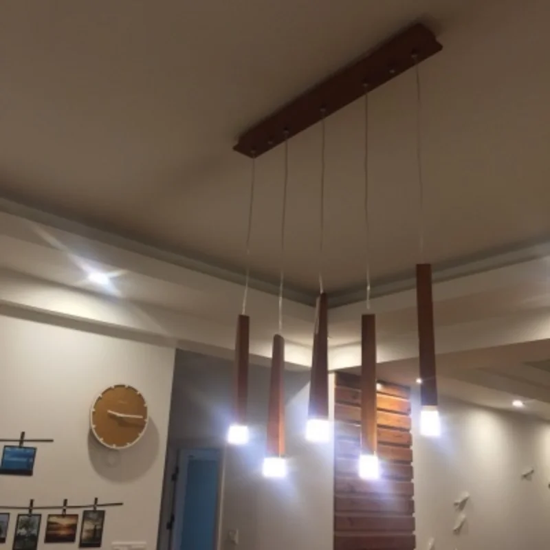 Подвесной светильник с деревянной палкой подвесной для кухни гостиной магазина