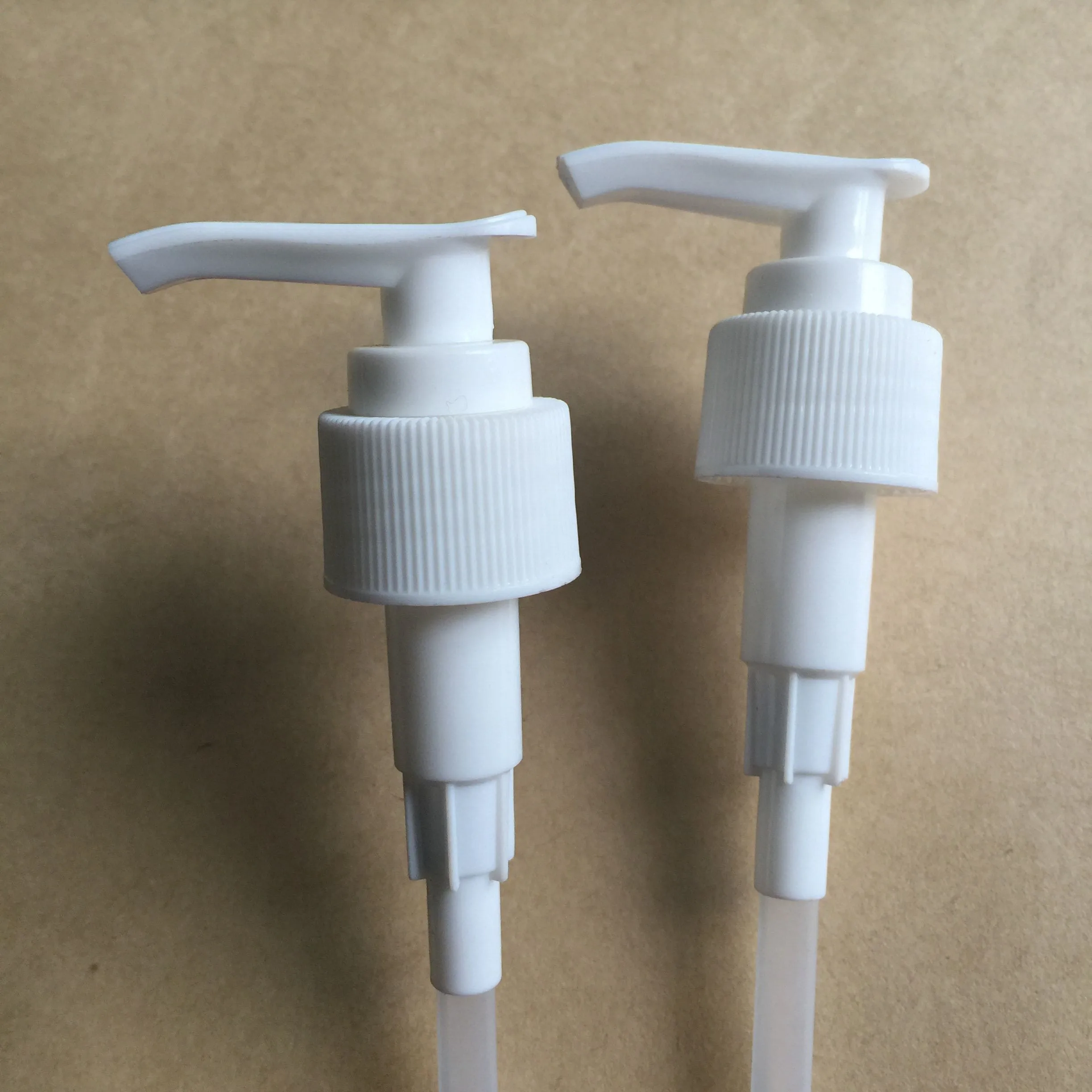 

100pcs/lot 24/410 28/410 Black/white Press Pump For PLASTIC Shampoo BOTTLE Or Glass Bottle For Body Lotion Bottle