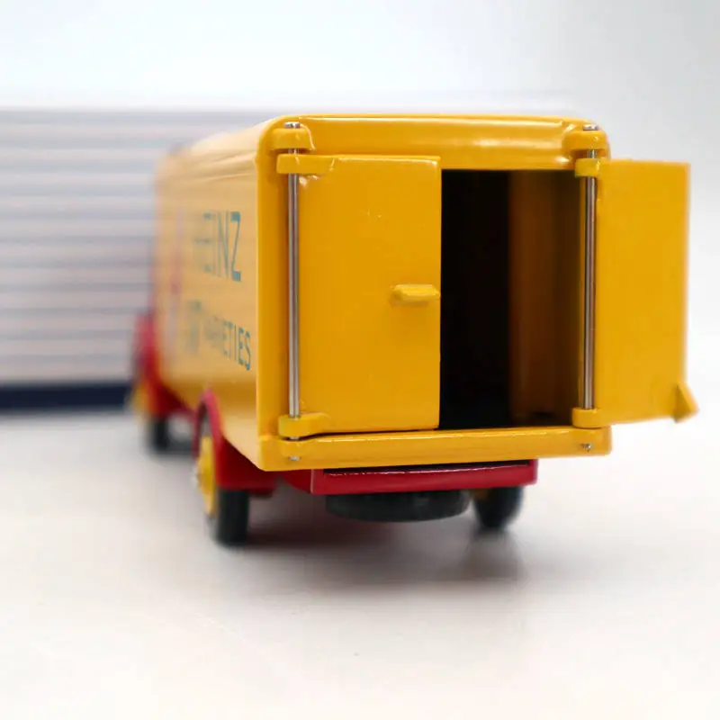 Супер Игрушки Atlas Dinky 920 литой автомобиль грузовик парень фургон коллекция