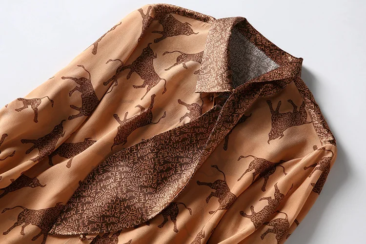 

Europe and the United States women's clothing New spring 2021 Long-sleeved lapel animal print Fashion silk shirt