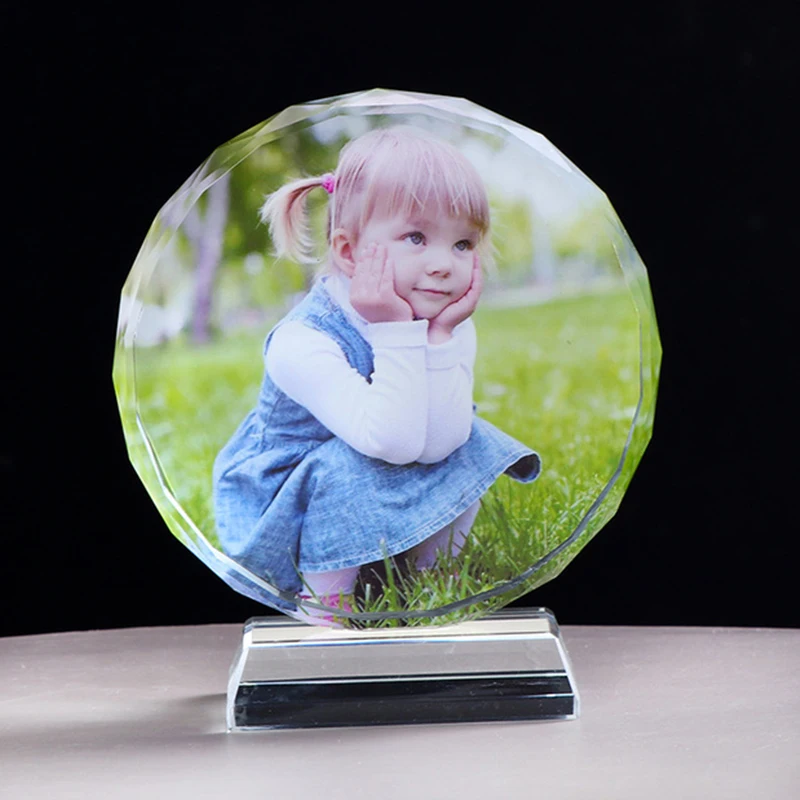 

Круглая хрустальная фоторамка K9