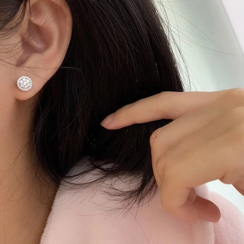 

Huitan Luxury Inlaid Cubic Zirconia Stud Earrings for Women Simple Stylish Style Party Daily Wear Fashion Versatile Jewelry 2021
