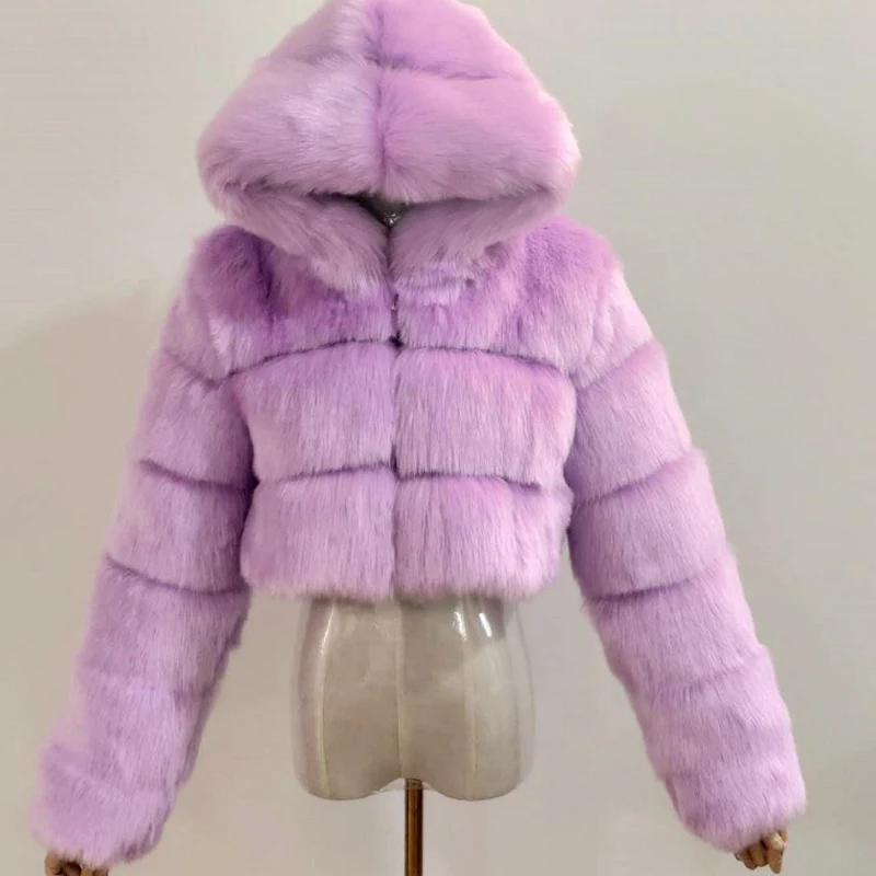 Женская короткая шуба из искусственного лисьего меха с капюшоном | одежда