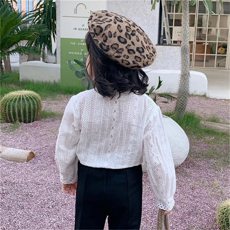 

2020 Baby Girl Blouse Hollow Bowknot Cotton Long Sleeve White Shirts For Girl Children Clothing Spring Girls Basic Blouses Tops
