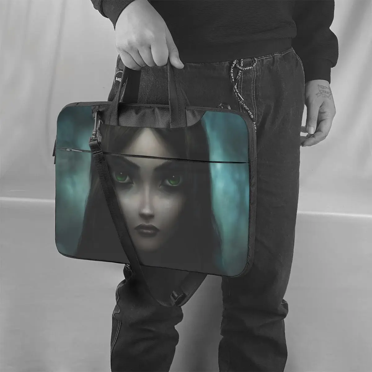 

Alice Madness Returns Laptop Bag Case Cute Travel Computer Bag Clutch Shockproof Laptop Pouch