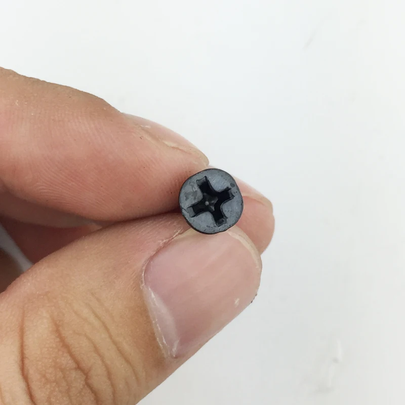 500 шт. Черная машина с потайным крестом маленький винт M2 micro плоской головкой M2.5