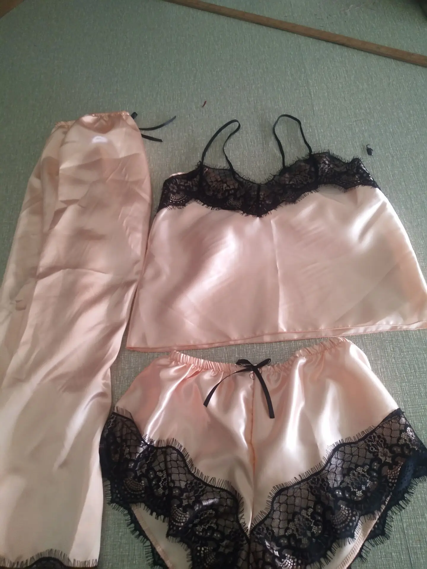 

3pcs Women Satin Lace Mesh Sleepwear 9 Colors Homewear Nightwear Pyjamas Set Female Sexy Sleepwear Outfits 2020 Hot Sale