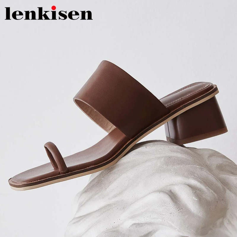 

Lenkisen 2020 genuine leather flip-flop med heel vintage gladiator slip on summer shoes young lady streetwear sandals women L55