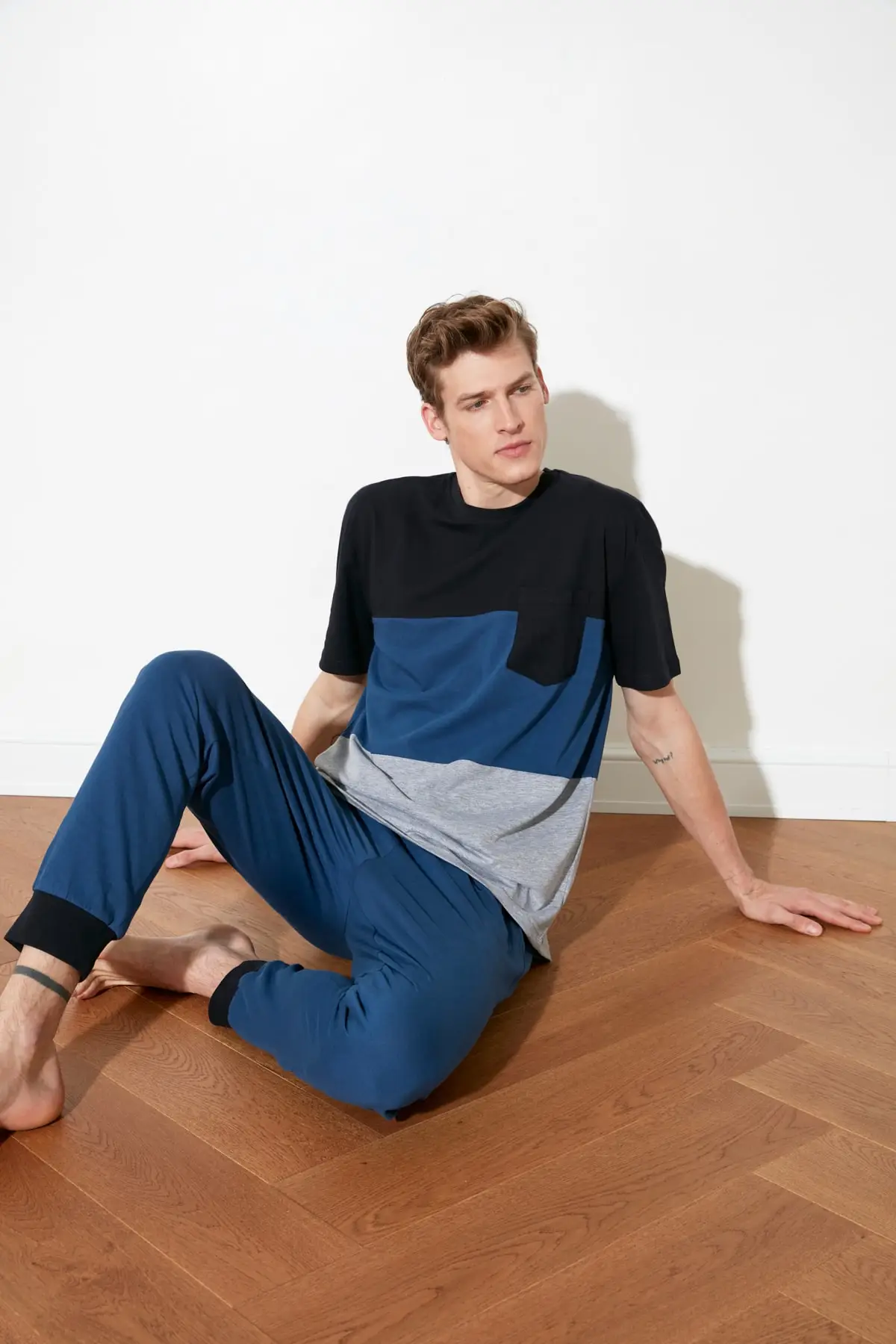 

Trendyol With Color Block Knitted Pajamas Set THMSS21PT0309